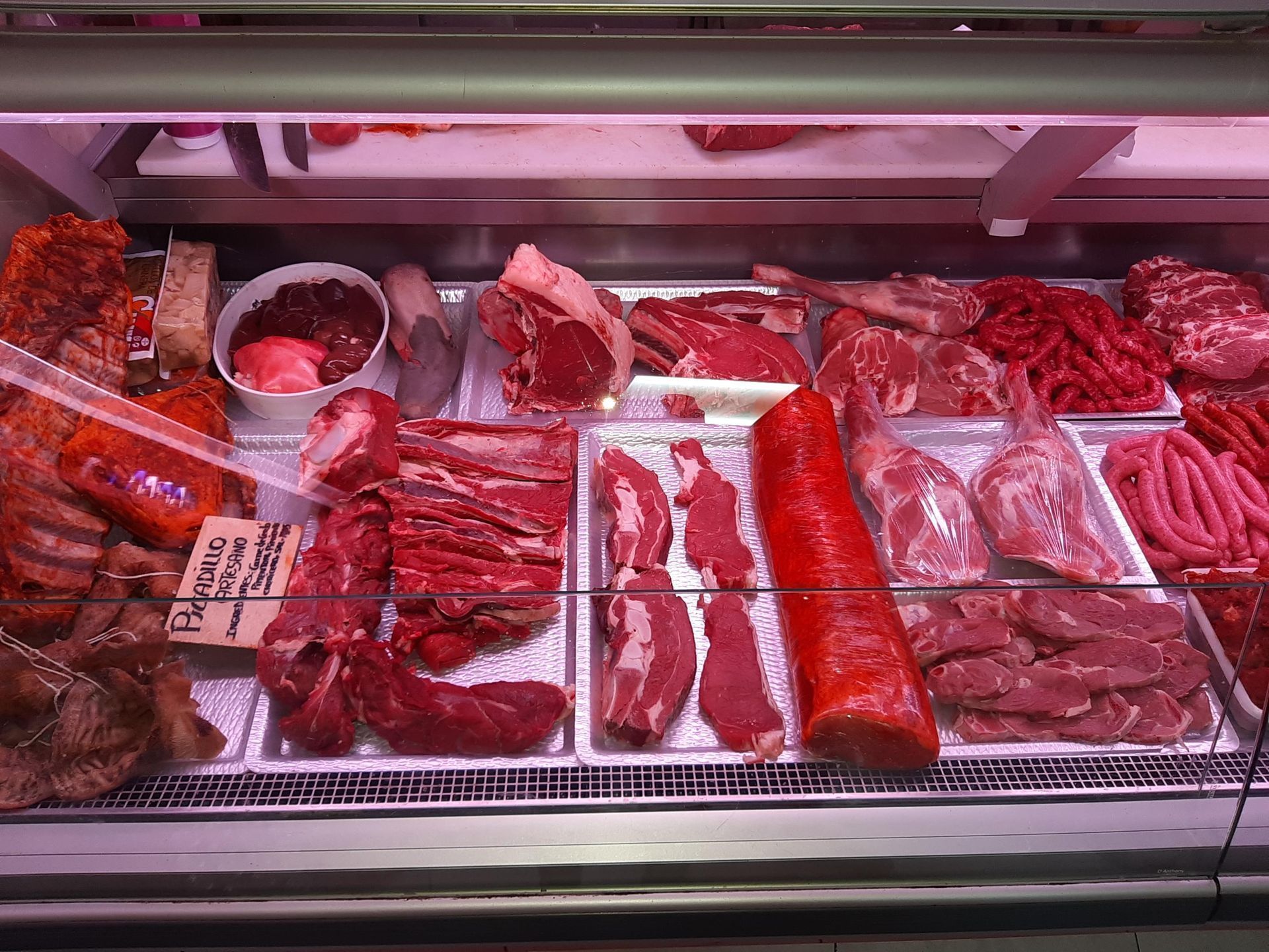 Supermercado y Carnicería Hnos. Pérez